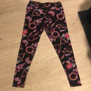 3/$25 Dreamcatcher leggings